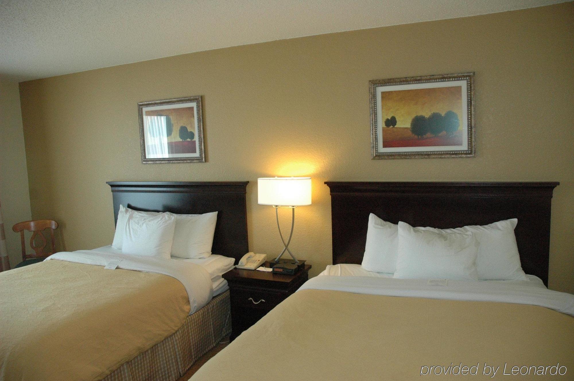 Country Inn & Suites By Radisson, West Bend, Wi المظهر الخارجي الصورة