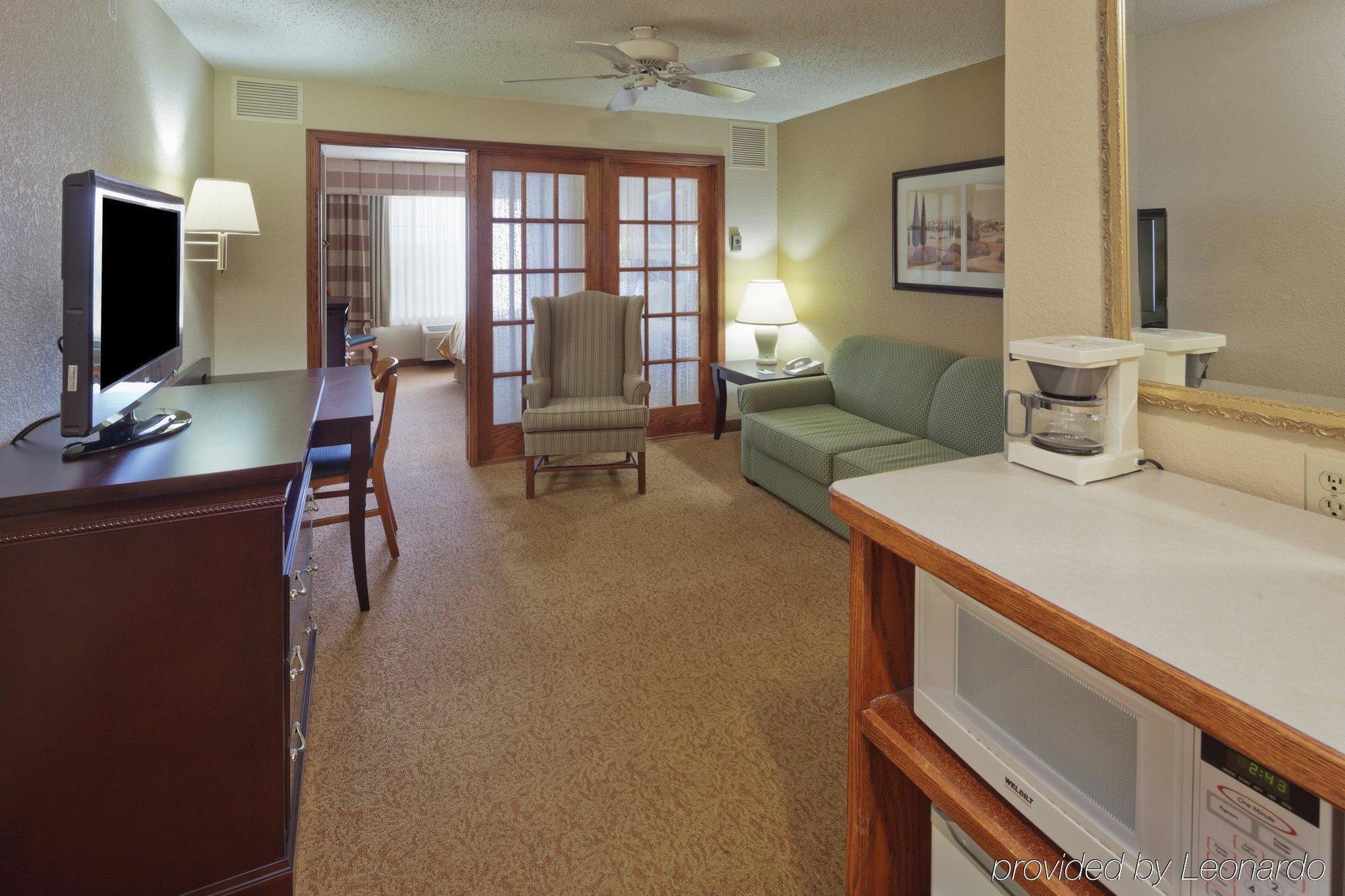 Country Inn & Suites By Radisson, West Bend, Wi المظهر الخارجي الصورة