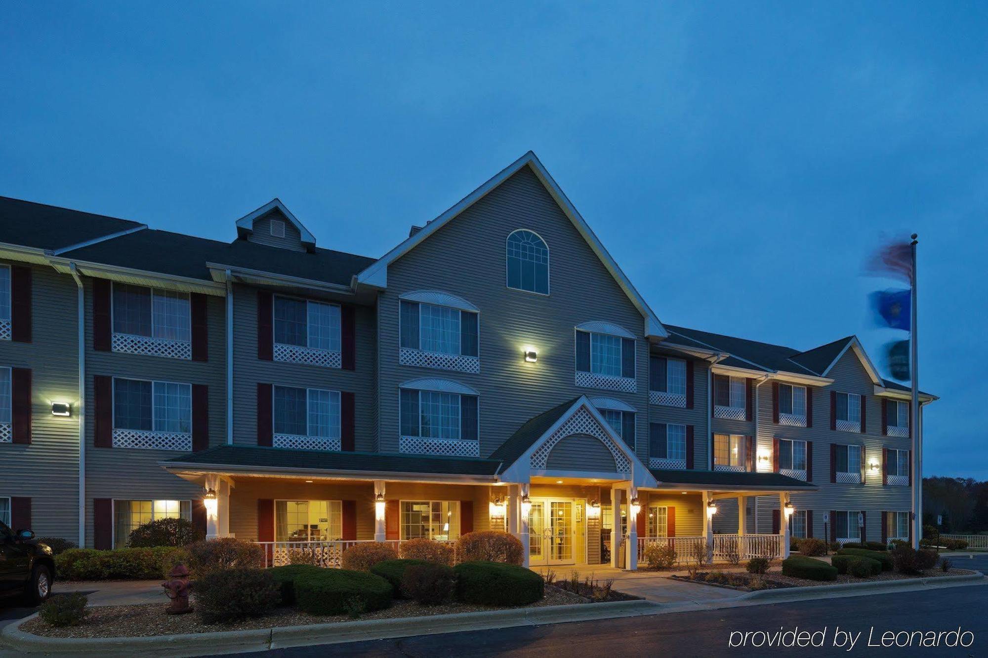 Country Inn & Suites By Radisson, West Bend, Wi المظهر الخارجي الصورة